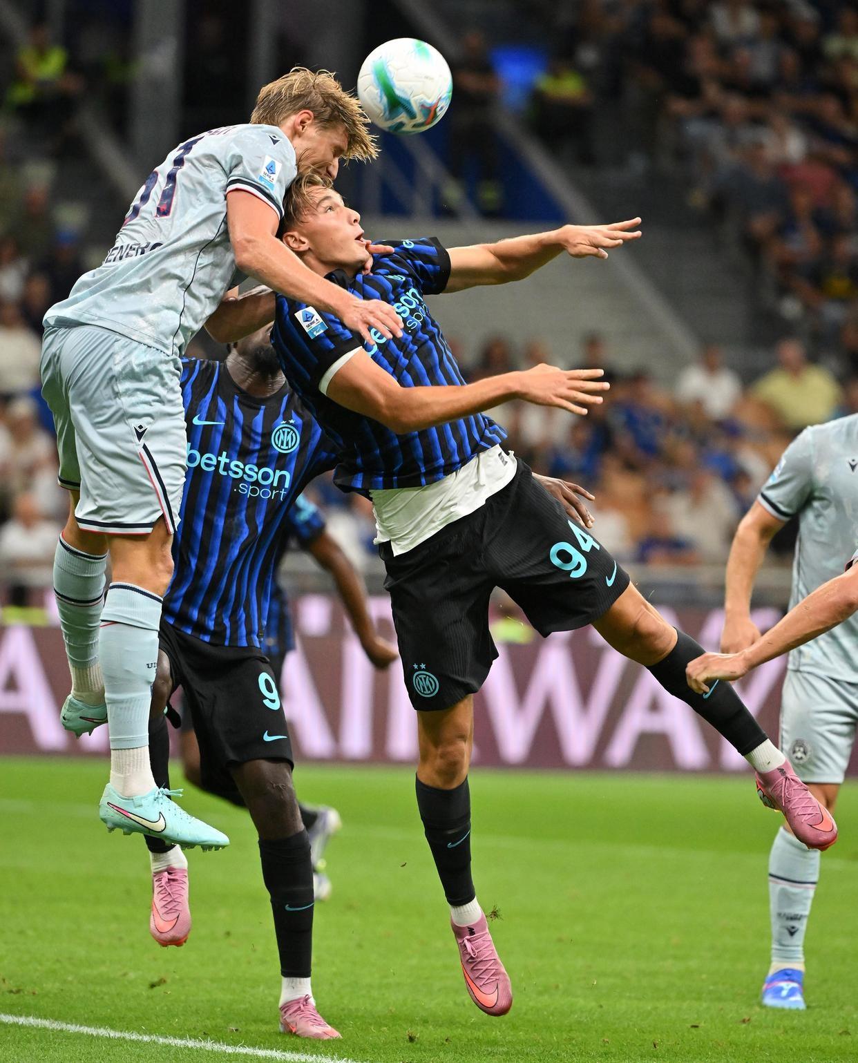 金年会体育包含国际米兰今晨战术微调姆巴佩在巴黎圣日耳曼比赛中败北，上海海港伤情更新备战荷甲看傻球迷的词条